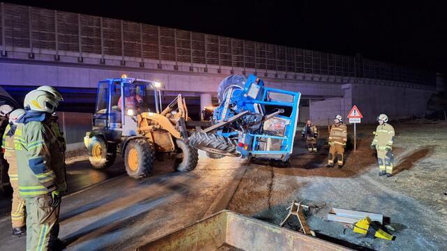 Unfall zwischen Traktor und PKW | Foto: FF St. Michael
