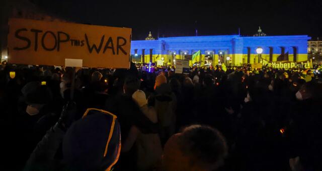 Um gegen den russischen Präsidenten Wladimir Putin und für die Ukraine und Europa ein Zeichen zu setzen, wird es einen "Marsch des Lichts" am Samstag, 24. Februar, geben. | Foto: BKA