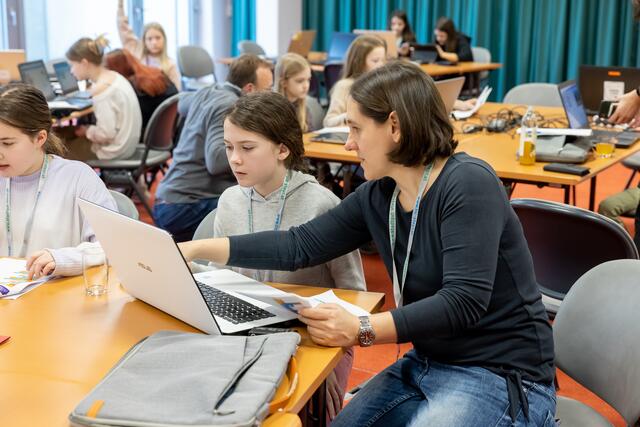 CoderDojo Steyr Girls Special am 9. März bei BMD. | Foto: BMD