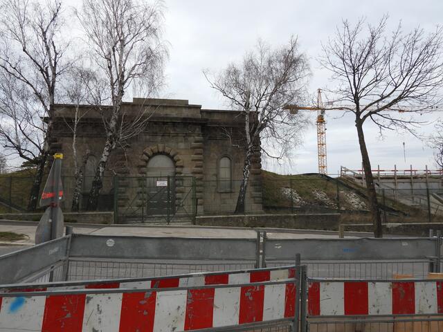 Alter Wasserbehälter oberhalb der Baustelle | Foto: Zuzana Kobesova 2024