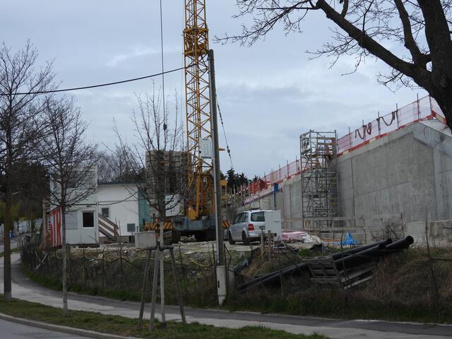 Blick auf fie Baustelle aufwärts der Czatoryskigasse  | Foto: Zuzana Kobesova 2024