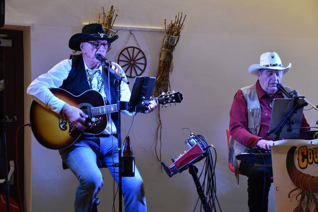 Die Country Ramblers machten Western-Stimmung. | Foto: Michael Strini