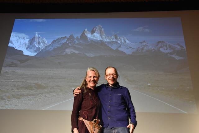 Brigitta Harrach mit Weltenwanderer Gregor Sieböck