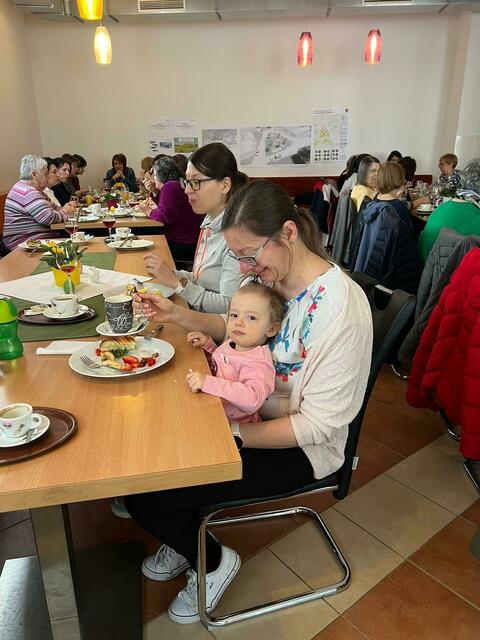 Auch die jüngsten Schandorferinnen waren mit dabei. | Foto: Bernhard Herics