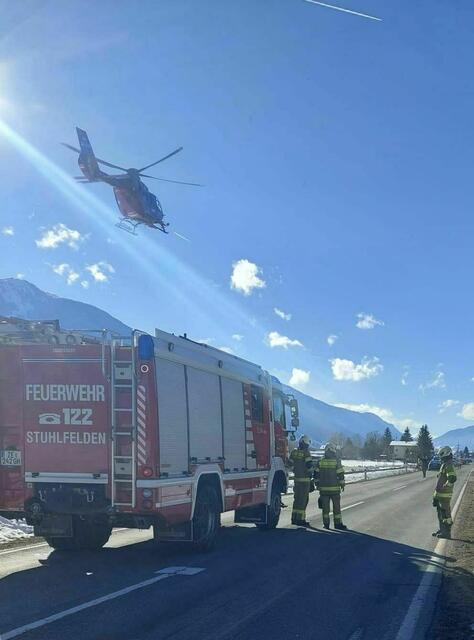 Die Schwerverletzte musste mit einem Rettungshubschrauber ins Unfallkrankenhaus nach Salzburg überstellt werden. | Foto: FF Stuhlfelden