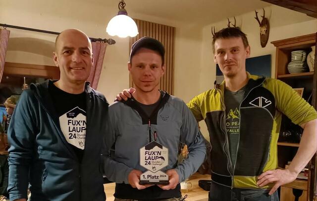 Charly Fluch (Mitte) gewann den heurigen Fux'n Lauf. | Foto: #badischllaeuft