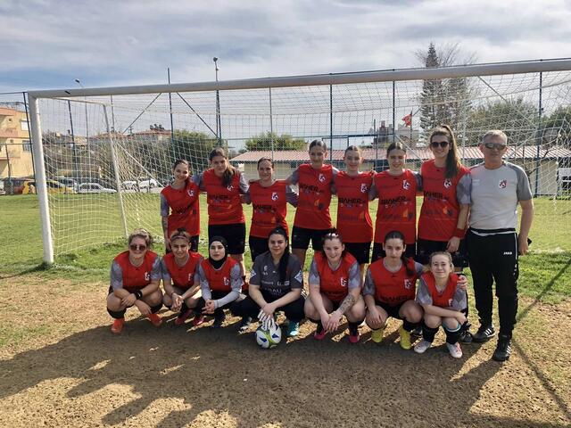 Technik und Taktik standen für die FC Perg Ladies beim Trainingslager im Vordergrund. | Foto: FC Perg Ladies/Facebook