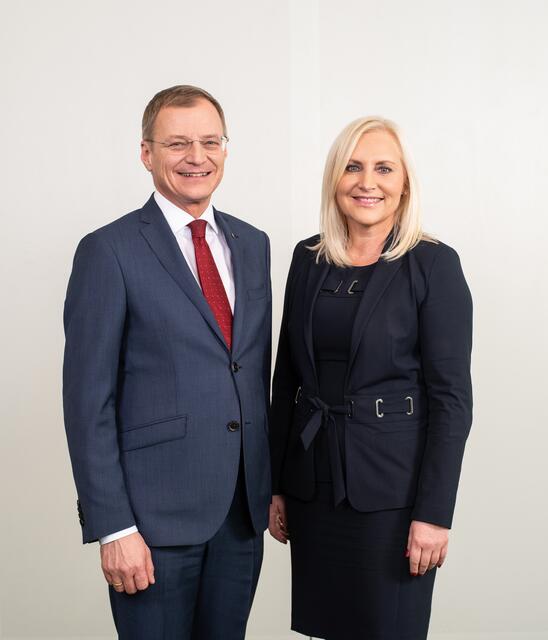 Landeshauptmann Thomas Stelzer mit Europaabgeordneter und ÖVP-Delegationsleiterin Angelika Winzig.  | Foto: OÖVP