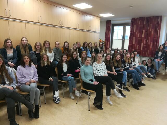 Die 4. Klassen der BAfEP Amstetten. | Foto: BAfEP Amstetten