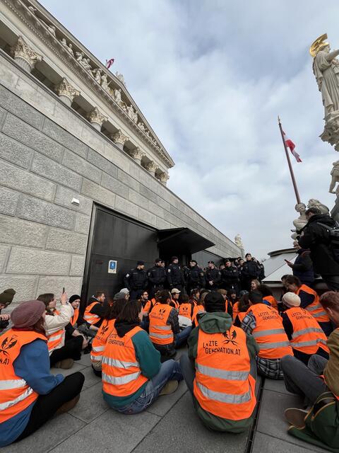 Der Protest richtet sich gegen die Politik. | Foto: Letzte Generation Österreich
