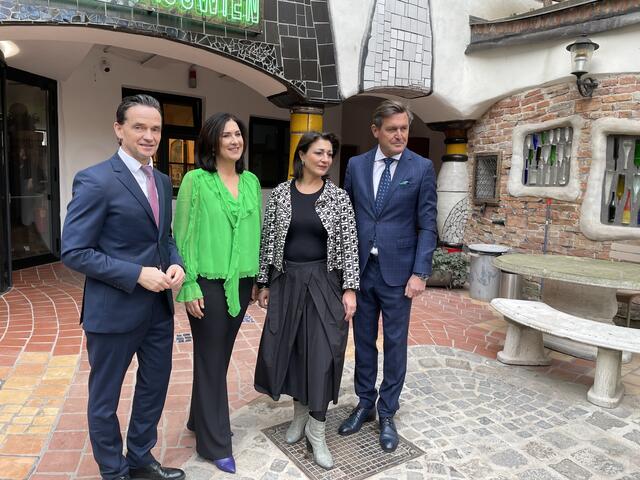 v. l.: Geschäftsführer Kurt Gollowitzer, Direktorin Gerlinde Riedl, Kultur-Stadträtin Veronica Kaup-Hasler sowie Wirtschaftsstadtrat Peter Hanke (beide SPÖ). | Foto: Tamara Winterthaler/RMW