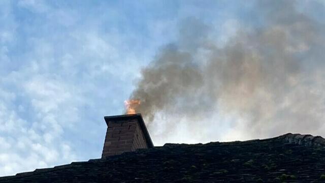 Am Mittwochabend kam es in Niederau zu einem Kaminbrand. Die Freiwillige Feuerwehr Niederau war im Einsatz und konnte den Brand schnell unter Kontrolle bringen. | Foto: FF Neuzeug (Symbolbild)