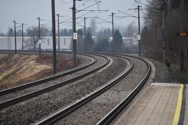 Bayerische Nahverkehrszüge könnten weiter ins Tiroler Unterland – bis Wörgl und darüber hinaus – fahren.  | Foto: Barbara Fluckinger
