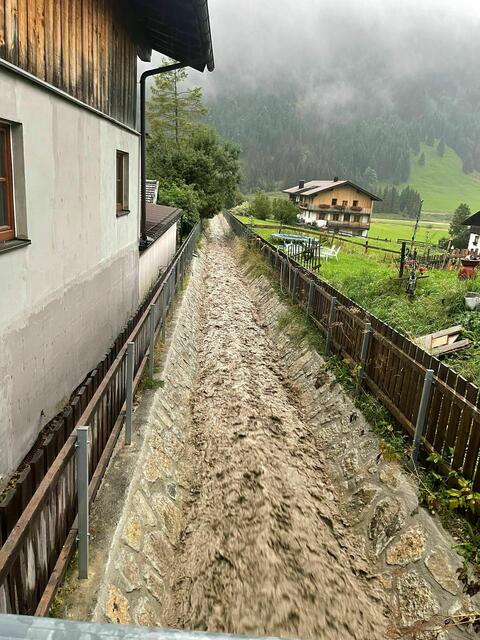 Bei Starkregen führen die Bäche in Nesselwängle viel Wasser, die Verbauungen müssen regelmäßig instand gehalten werden. | Foto: Archiv