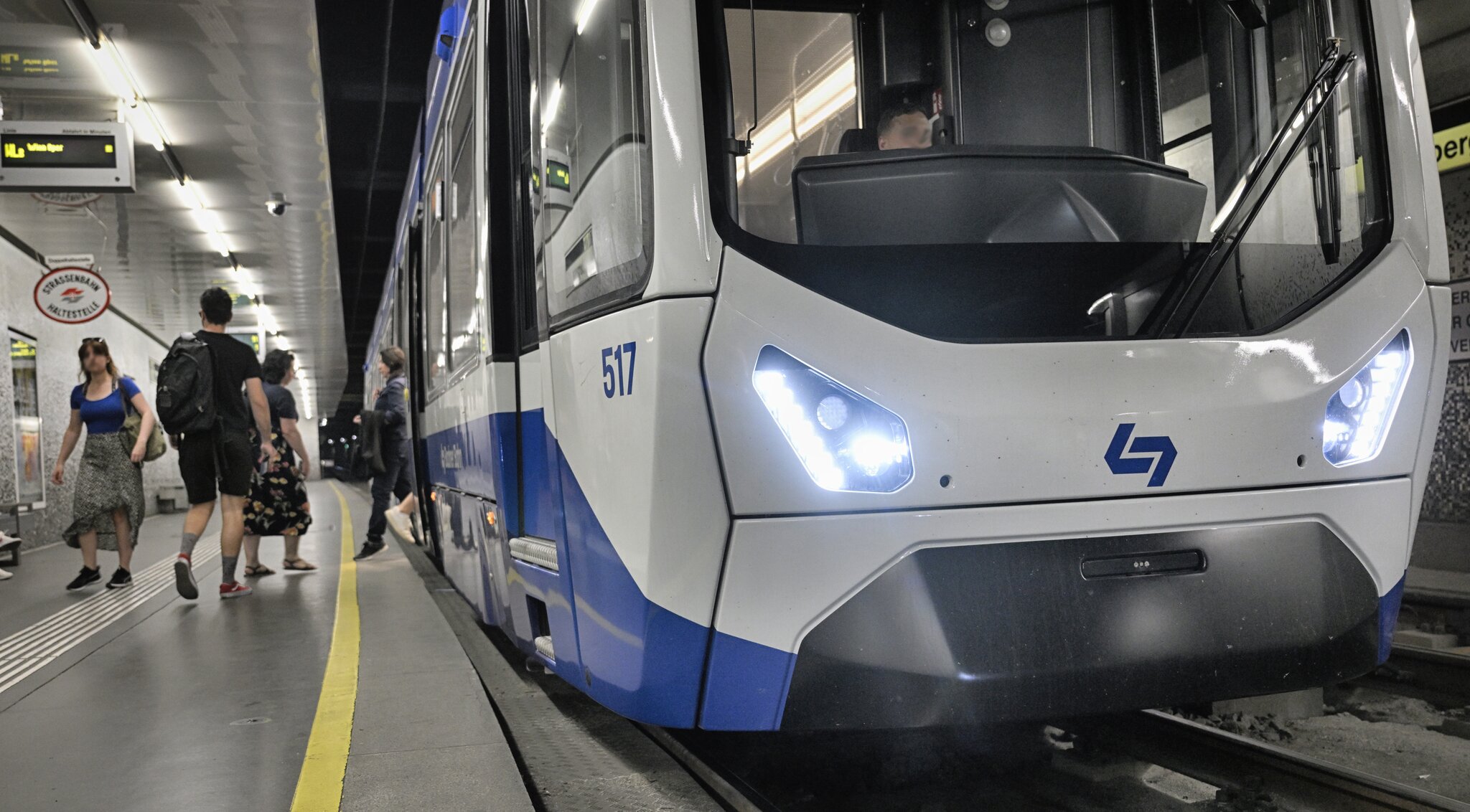 Badner Bahn: Ersatzverkehr in den Osterferien und Umleitung ab April - ...