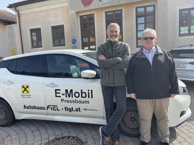Das E-Mobil Pressbaum ist bereit zu fahren. | Foto: Nina Taurok