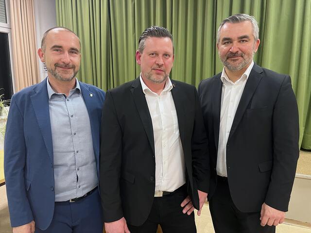 Neuer SPÖ-Obmann: Bgm. Harald Kahr, OPO Markus Kalchbrenner, LR Heinrich Dorner | Foto: SPÖ Großpetersdorf