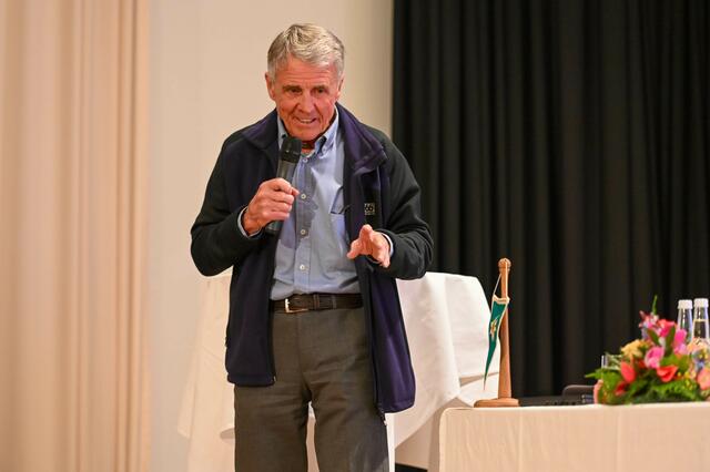 "Ich habe immer noch das Körpergewicht. das ich mit 16 Jahren gehabt habe, 59 Kilo", erzählt Habeler. | Foto: clicksandshots.com
