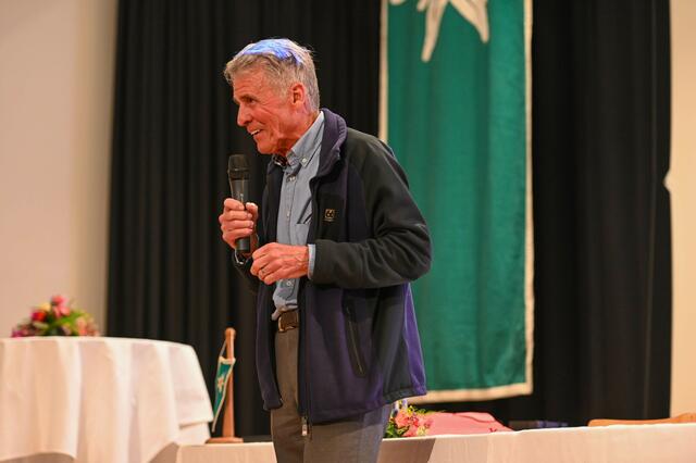 Der Humor kommt beim 81-jährigen Zillertaler auch nicht zu kurz. | Foto: clicksandshots.com
