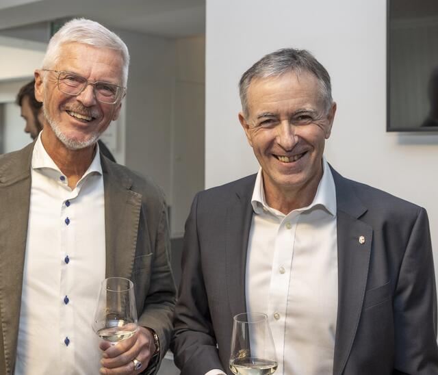 Eduard Mainoni im Gespräch mit Anton Holzer. | Foto: Mainoni / Andreas Kolarik