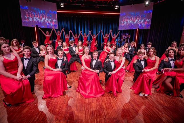 Für die Choreografie des außergewöhnlichen Polonaise zeichnete Tanzprofi Esther Schneider verantwortlich.