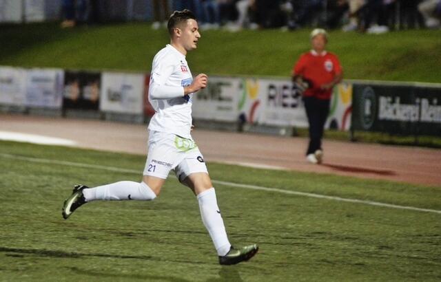 Ermin Durgutovic brachte den SV Gmunden beim Frühjahrsstart in Esternberg in Führung.  | Foto: Helmut Andl
