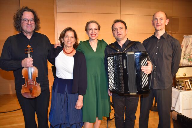  Kulturverein Waldhausen: Großartige Nina Proll &amp; Trio de Salón zum Genießen und Nachdenken. | Foto: Robert Zinterhof