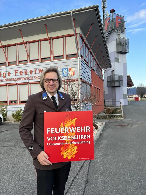 Das Volksbegehren kostet Initiator Johannes Ulrich 2.800 Euro. | Foto: Ulrich