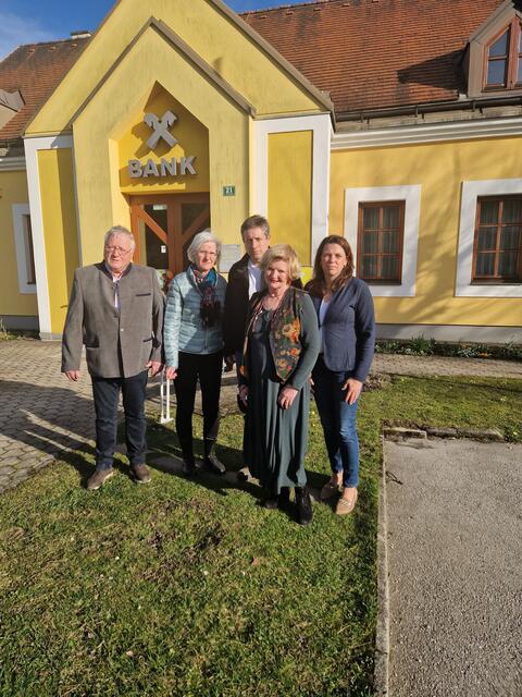 Franz Bernhard, Obmann NÖ’s Senioren, Kleinzell, Heidemarie Teveli, Vizebürgermeisterin Kleinzell, Hannes Gaupmann, GR Kleinzell, Traudl Wolfschwenger, Bezirksobfrau Senioren NÖ’s, Sandra Böhmwalder, Bundesrätin. | Foto: ÖVP Lilienfeld