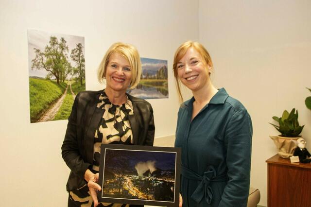Bürgermeisterin Winkelmeier und Linda Kerschbaumer. | Foto: Werner Mauer