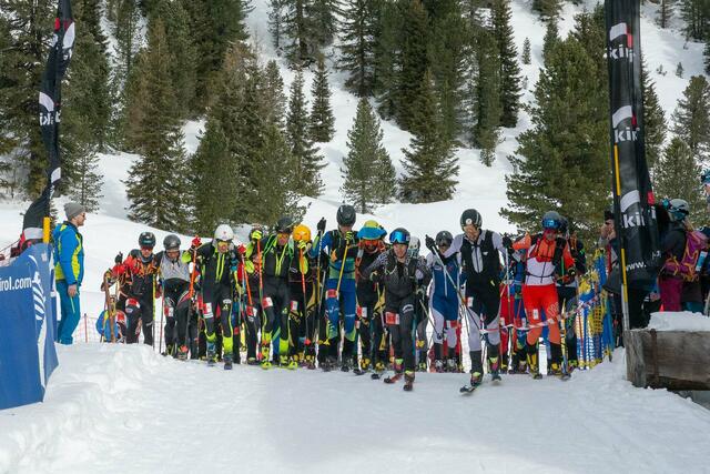 Das Starterfeld der Sportklasse bei der 8. Obersee-Trophy am Staller Sattel. | Foto: Bergrettung Defereggental