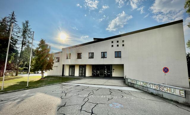 Die CI-Holzmeister-Volksschule in Grafenstein soll demnächst saniert werden, das ist dem Bürgermeister ein großes Anliegen. | Foto: Foto: MeinBezirk.at