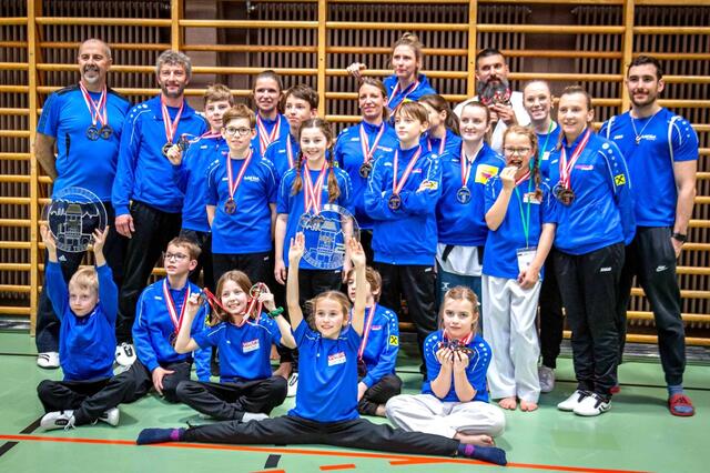 Freude bei den Fieberbrunnern über Erfolge. | Foto: TKD Fieberbrunn