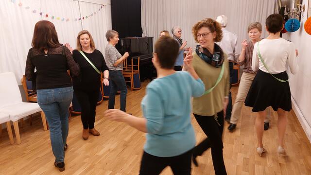 Tanzen ab der Lebensmitte gehört in Grafendorf zum Fixen Bestandteil des Programms des Kunst und Kultur Kranichs.  | Foto: Walter Ederer