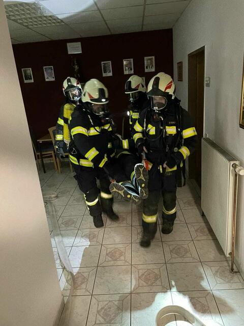 Am Abend wurde für den Ernstfall im Feuerwehrhaus Walbersdorf geübt. | Foto: Feuerwehr Walbersdorf