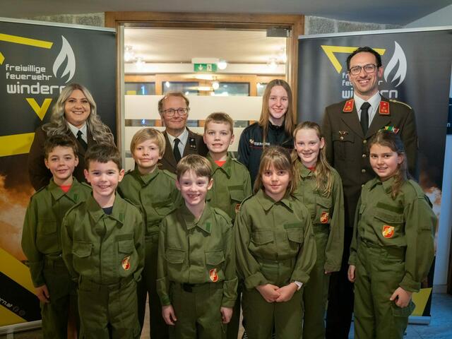 Die Jugendgruppe der FF Windern freut sich über reichlich Nachwuchs.  | Foto: FF Windern