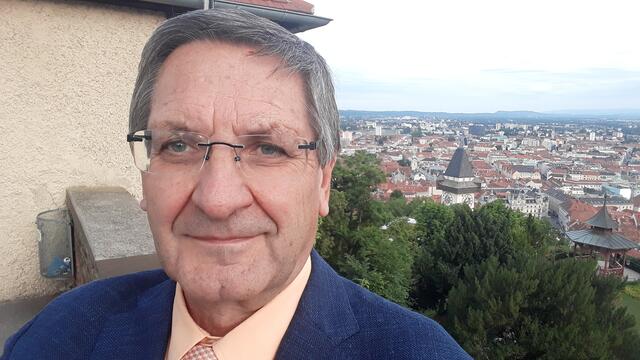 Ederer ist Pensionist, war als Elektrotechniker tätig. Der frühere Bewegungsmuffel hat inzwischen die Freude an der Bewegung gefunden. | Foto: Walter Ederer