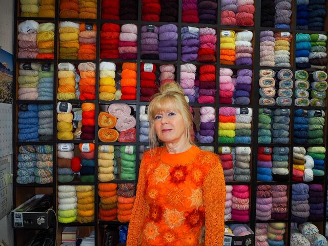 Susanne Hasieber hat das Wollgeschäft "Stick und Strick" 1986 gegründet. | Foto: Anna Rauchecker