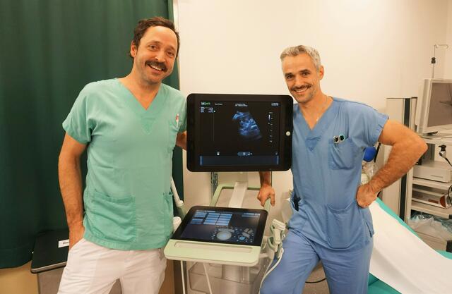 Urologe OA Dr. Christian Kontur (Fachschwerpunktleiter Urologie) und DGKP Johannes Scheiblauer (Leiter chirurgische Ambulanz) wollen mit ihren Schnurrbärten das Bewusstsein für urologische Krankheitsbilder bei Männern schärfen
 | Foto: LK Waidhofen