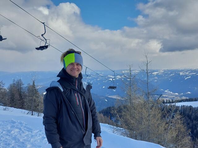 Philipp vorm Sessellift am Grosseck-Speiereck | Foto: Jasmin E. Pickl