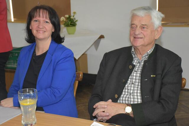  Barbara Payreder, Karl Grufeneder. Jahreshauptversammlung des Seniorenbunds Pabneukirchen 2024.  | Foto: Zinterhof