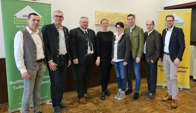 Harald Schüttengruber, Fritz Buchinger, Obmann Michael Göschelbauer, Vera Pachtrog-Wilfinger, Eva Hagl-Lechner, Alexander Bernhuber, Herbert Schadenhofer und Christoph Pesl  | Foto: LH Tulln-Neulengbach