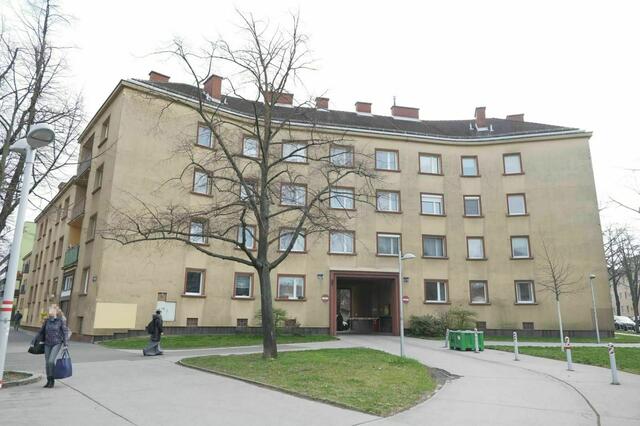 Hier wurde die 14-Jährige in einer Wohnung tot aufgefunden. | Foto: Max Spitzauer/RMW