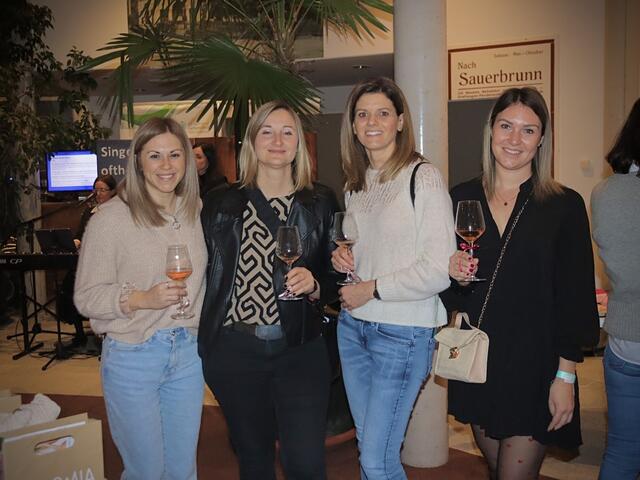 Corinna, Sandra, Verena und Julia | Foto: ©️ Alejandra Ortiz