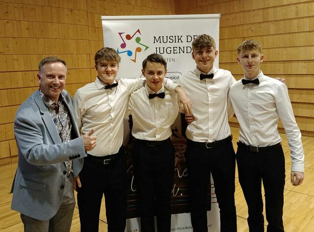 Lavanttaler Brassgang (AG III) mit Clemens Hinteregger (Trompete/Flügelhorn), Michael Staubmann (Euphonium/Tenorhorn), Andreas Streit (Tuba) und Tobias Wordl (Trompete/Flügelhorn) - 1.Preis