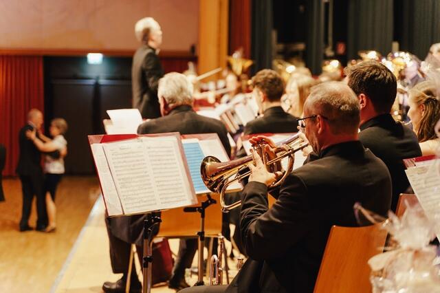 Der Musikverein Lyra spielt auf beim Ball in Wiener Neudorf. | Foto: Tobias Printz