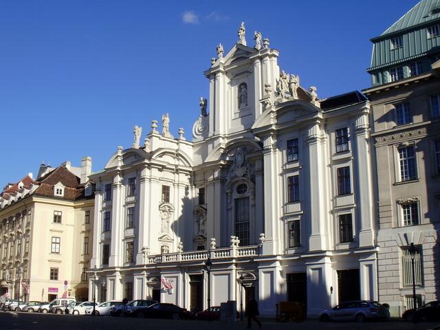 Unter der Kirche Am Hof befindet sich die eher unbekannte Chorgruft. Wie kann sie erhalten bleiben und wieder besuchertauglich gemacht werden? | Foto: Gabriele Backfried