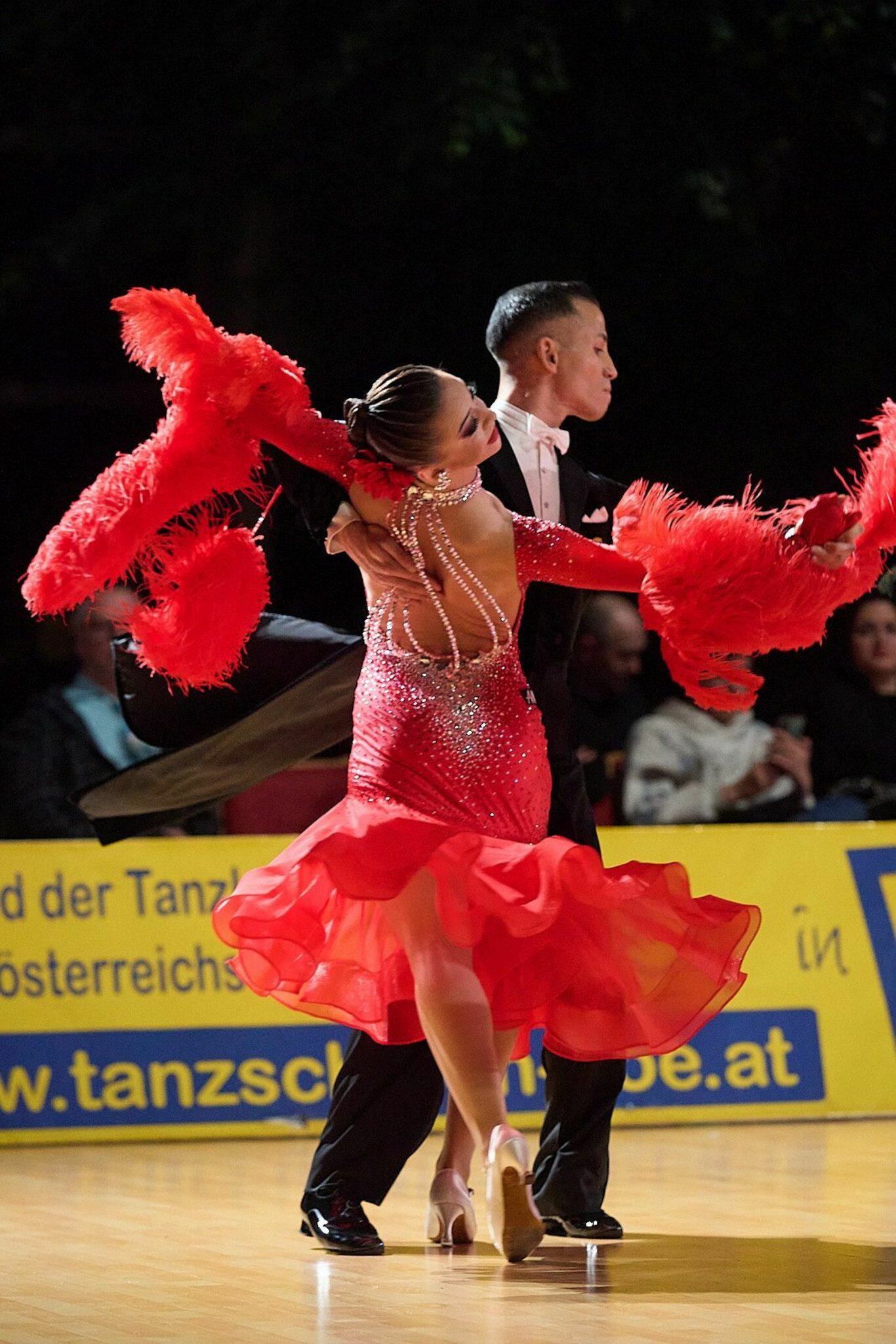 Magdalena und Andy auf Erfolgskurs: Weinviertler Tanzpaar bei WM in ...