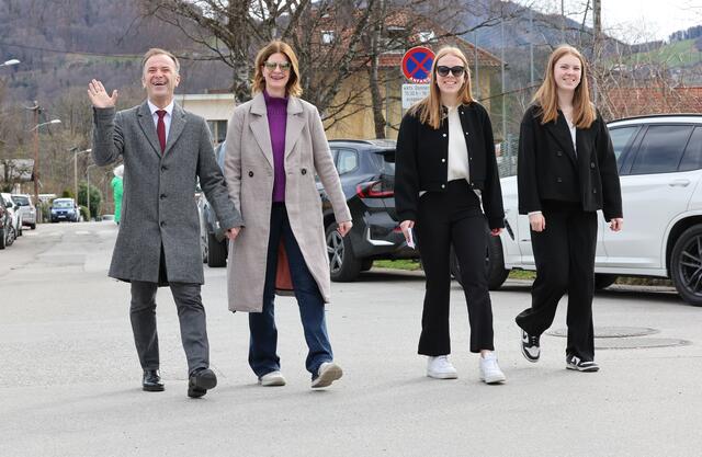 Bernhard Auinger (SPÖ) und Familie | Foto: Franz Neumayr