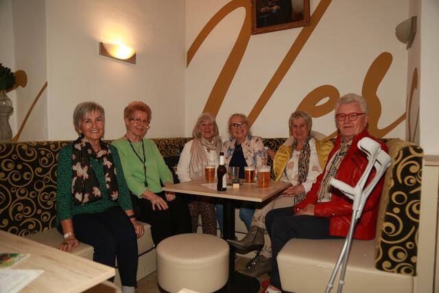 Traudi, Irmi, Alice, Hertha, Veronika, Hannes | Foto: Thomas Fischer/zema-medien.de